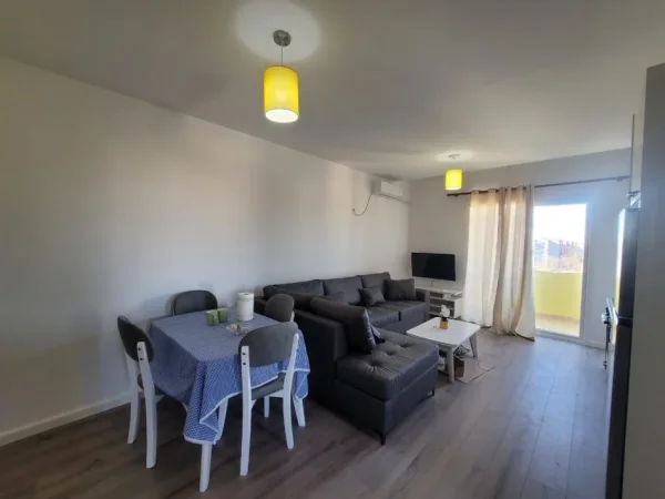 Tirane, shitet apartament 1+1 Kati 5, 60 m² 115.000 € (Kupola)