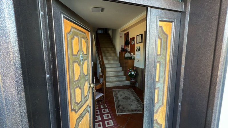 Berat, shitet shtepi 5+1+Aneks+Ballkon Kati 2, 122 m² 435.000 € 