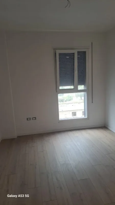 Tirane, jepet me qera apartament 2+1 Kati 5, 99 m² 550 € (Don Bosko)