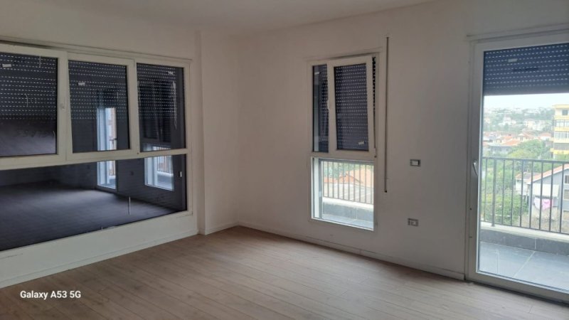 Tirane, jepet me qera apartament 2+1 Kati 5, 99 m² 550 € (Don Bosko)