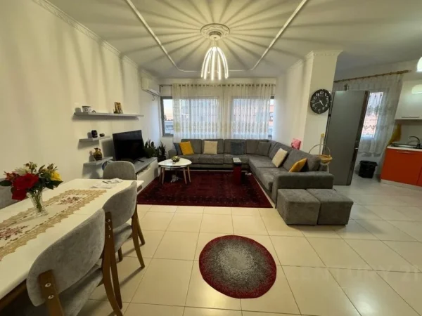 Tirane, shitet apartament 2+1 Kati 2, 109 m² 137.000 € (Fresku)