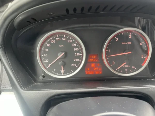 Tirane, shes SUV BMW X6 xDrive35d Nafte, e zeze automatik Klima 142.000 km 1.150.000 €