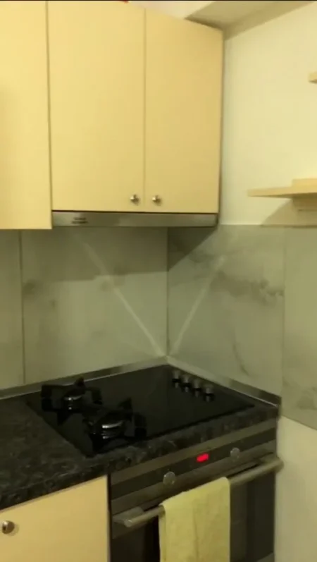 Tirane, jap me qera garsonier 1 Katshe Kati 0, 20 m² 198 € (Rruga Llambro Andoni)