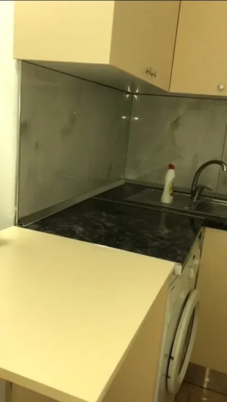 Tirane, jap me qera garsonier 1 Katshe Kati 0, 20 m² 198 € (Rruga Llambro Andoni)