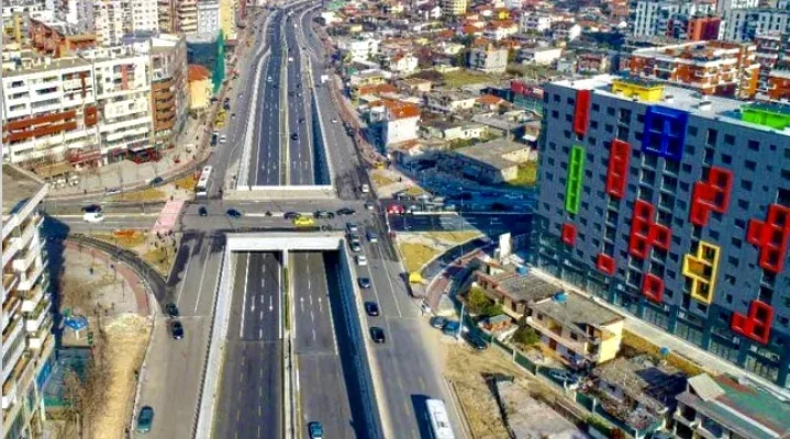 Tirane, shitet apartament 2+1+Ballkon Kati 5, 107 m² 139.000 € (Rruga teodor keko)