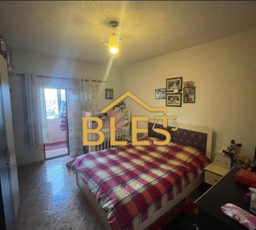 Tirane, jepet me qera apartament 3+1 Kati 6, 100 m² 500 € 