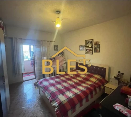 Tirane, jepet me qera apartament 3+1 Kati 6, 100 m² 500 € 