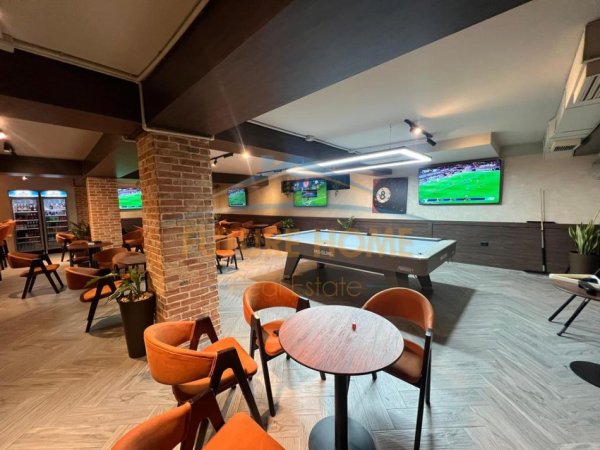 Tirane, shitet ambjent biznesi Kati -1, 238 m² 450.000 € (Rruga Margarita Tutulani)