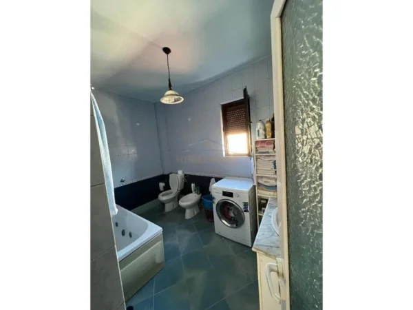 Tirane, shitet apartament 2+1+Ballkon Kati 6, 133 m² 175000 € (Zogu i Zi)