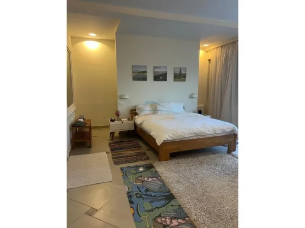 Tirane, jepet me qera Vile 2 Katshe Kati 0, 2.250 m² 9.000 € (TEG)