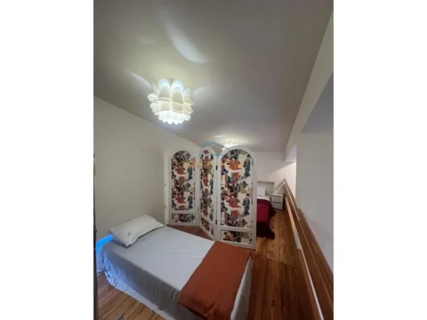 Tirane, shitet Vile 2 Katshe Kati 0, 2.250 m² 3.900.000 € (TEG)