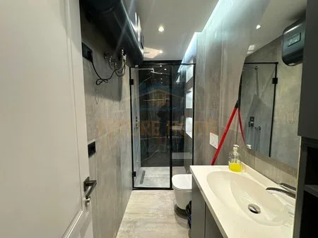 Tirane, shitet apartament+verande | Penthouse 1+1 Kati 1, 72 m² 165.000 € 