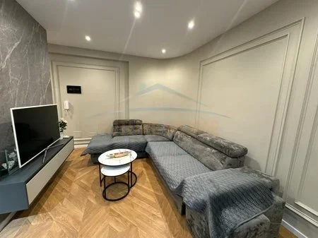 Tirane, shitet apartament+verande | Penthouse 1+1 Kati 1, 72 m² 165.000 € 