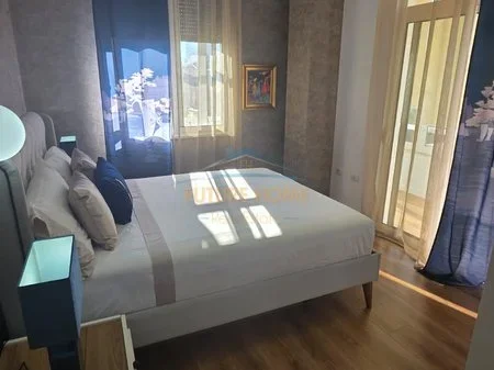 Tirane, shitet apartament 1+1+Ballkon Kati 6, 77 m² 189.000 € 