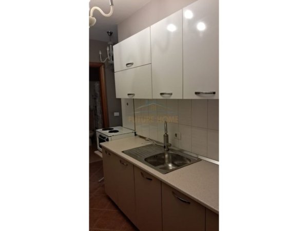 Tirane, jepet me qera garsonier 1+1 Kati 3, 32 m² 520 € (Myslym Shyri)