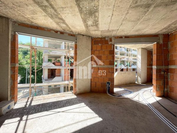 Tirane, shitet apartament 2+1+Ballkon Kati 3, 130 m² 234.000 € (TE LIQENI I THATE)