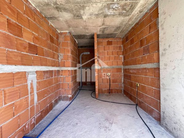 Tirane, shitet apartament 2+1+Ballkon Kati 3, 130 m² 234.000 € (TE LIQENI I THATE)