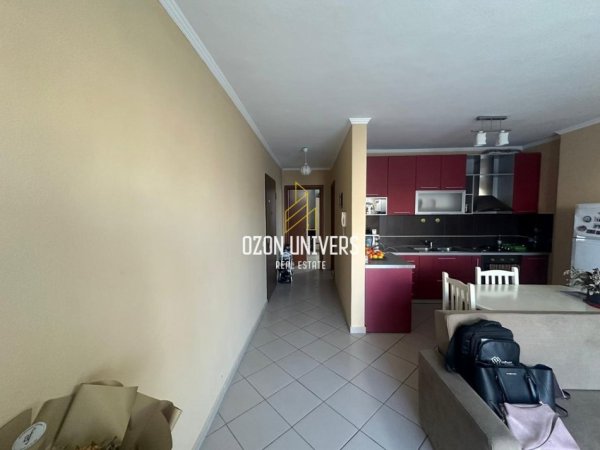 Tirane, shitet apartament 1+1+Ballkon Kati 3, 70 m² 162.000 € (komuna e parisit)