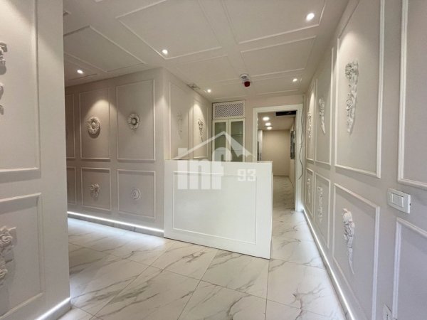 Tirane, jepet me qera ambjent biznesi Kati 0, 258 m² 4.080 € (RRUGA “ELBASANIT”, PRANË PARKUT TË LIQENIT)