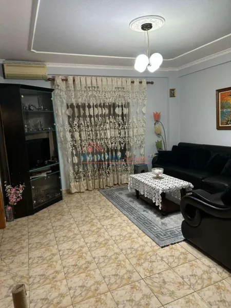 Tirane, shitet apartament 2+1+Ballkon Kati 4, 143.000 € (Rruga Don Bosko)