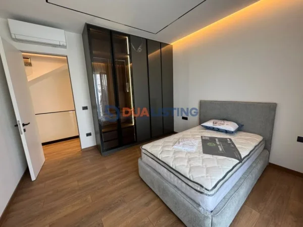 Tirane, jap me qera Vile , 425 m² 4.000 € (Liqeni i Thate Residenca Forest)
