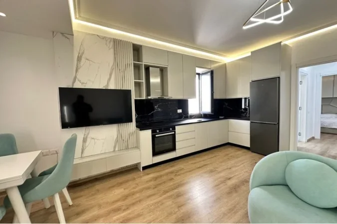 Tirane, shitet apartament 1+1 , 69 m² 155.000 € (Farmacia 10)