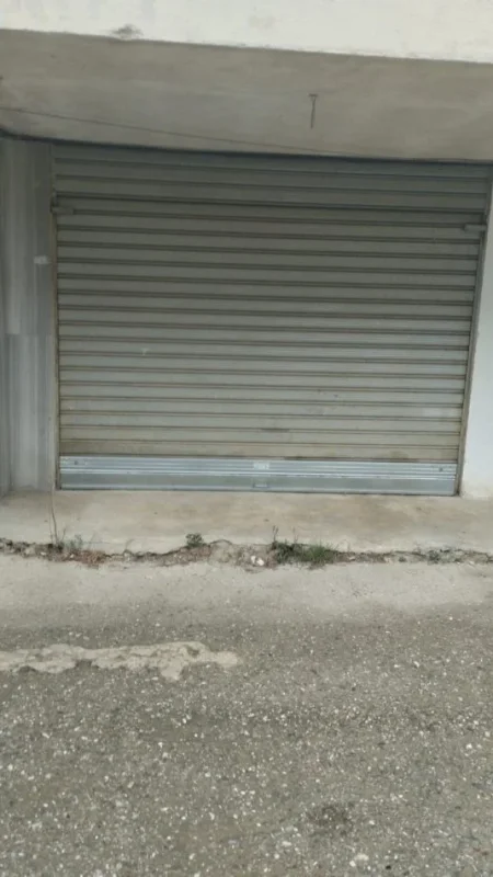 Tirane, shitet magazine Kati 0, 13 m² (Fresku)