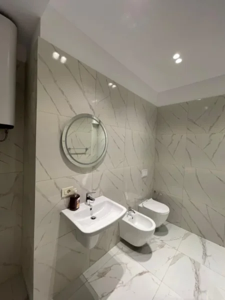 Tirane, shitet apartament 3+1 , 93 m² (Mine peza)