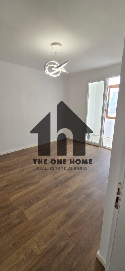 Tirane, shitet apartament 1+1+Ballkon Kati 4, 59 m² 140.000 € (21 Dhjetori)