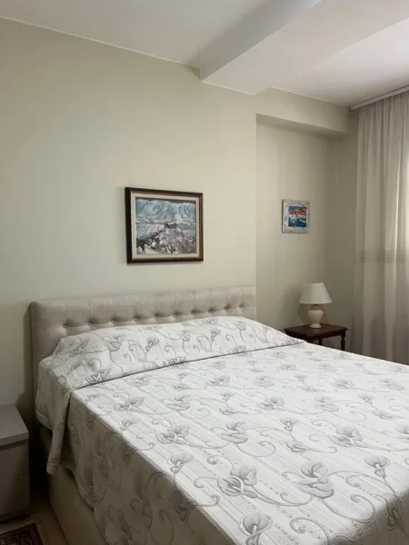 Tirane jepet me qera apartament 2+1+Ballkon Kati 5, 105m²  (Sami Frasheri)