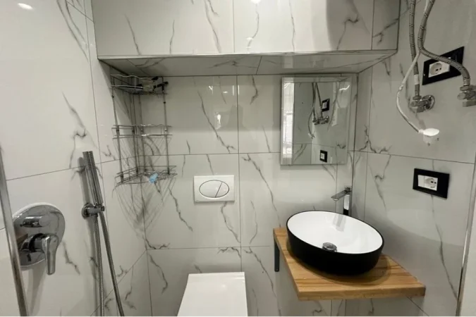 Tirane, jepet me qera ambjent biznesi , 25 m² 400 € (21 Dhjetori)