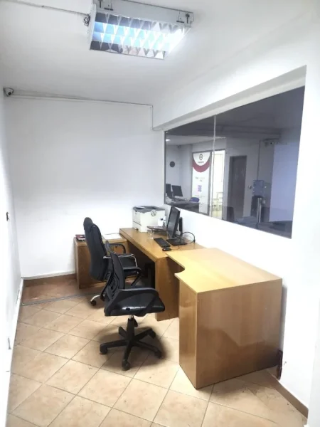 jepet me qera ambjent biznesi , 120 m² 800 € (Ish parku)