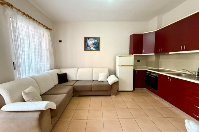 Apartament ne shitje, 2+1 totalisht i mobiluar tek KMY, Yzberisht! (128'000 Euro)