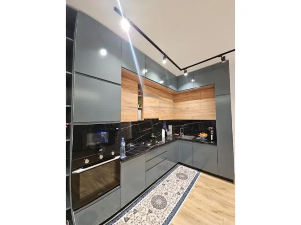 Tirane, shitet apartament 2+1 Kati 2, 85 m² 210.000 € (Stacioni Trenit, Durres)