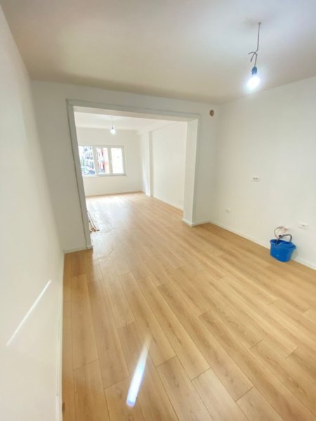 Shitet Apartament 1+1 tek Liqeni Afer Rrugës së Kosovareve ne Tirane Mundesi Blerje me Kredi,  138.000 €URO