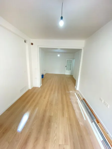 Shitet Apartament 1+1 tek Liqeni Afer Rrugës së Kosovareve ne Tirane Mundesi Blerje me Kredi,  138.000 €URO