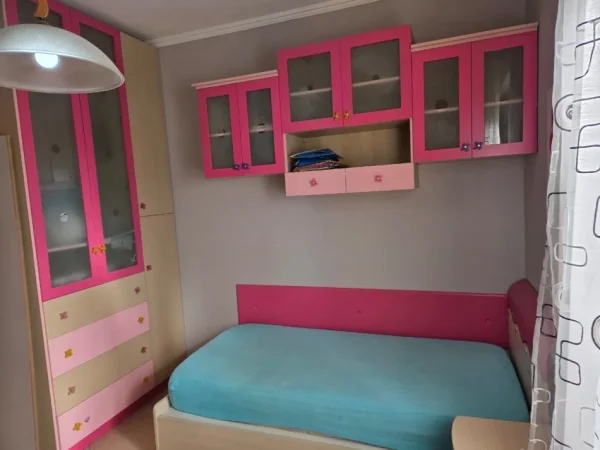 Tirane, jepet me qera apartament 2+1+Ballkon Kati 6, 100 m² 600 € (Selvia/Rr.Dibres)