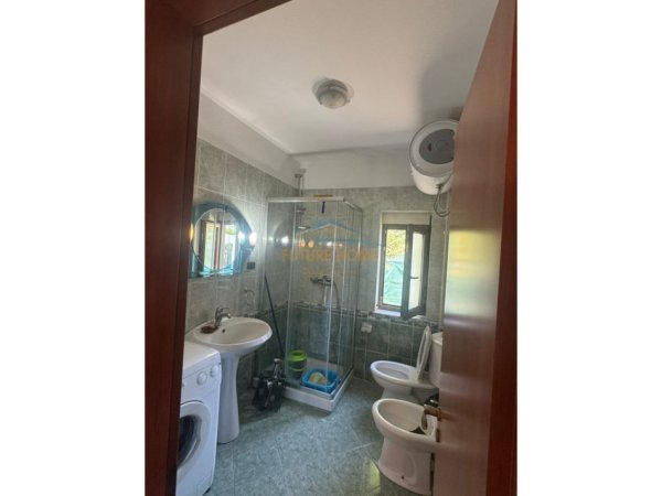 Tirane, jepet me qera apartament 2+1+Ballkon Kati 2, 113 m² 500 € (Kodra e Priftit, Tiranë)