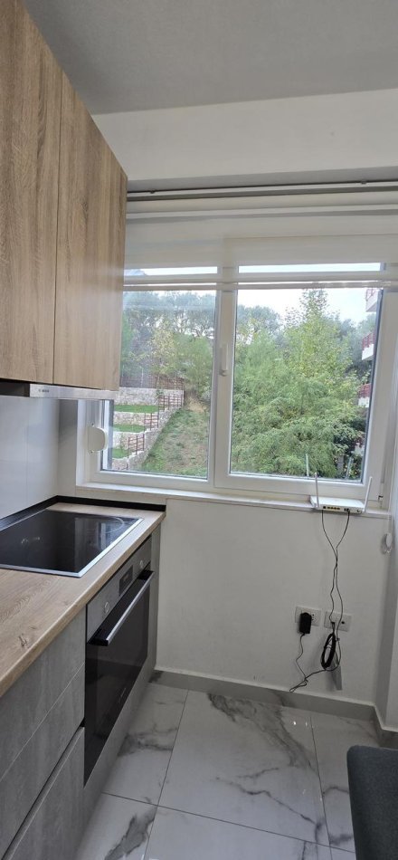 Tirane, jepet me qera apartament 2+1 Kati 3, 82 m² 630 € 