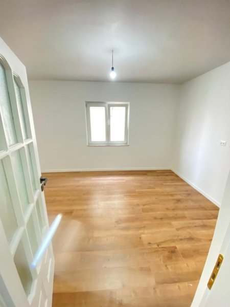 Shitet Apartament 1+1 tek Liqeni Afer Rrugës së Kosovareve ne Tirane Mundesi Blerje me Kredi,  160.000 €uro