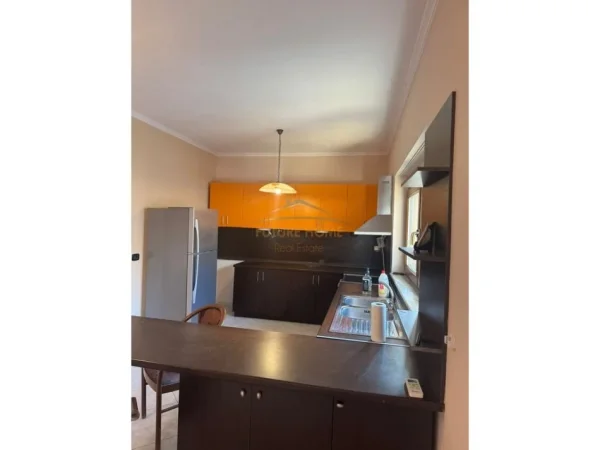Tirane, jepet me qera apartament 2+1 Kati 2, 113 m² 500 € (Kodra e Priftit)