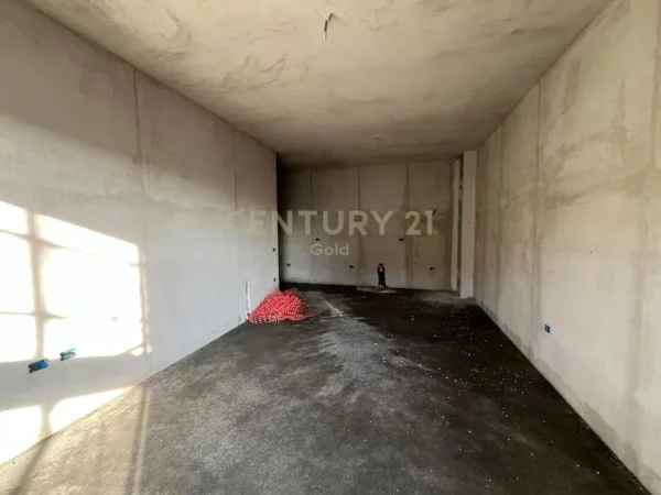 Tirane, shitet apartament 2+1+Ballkon Kati 5, 99 m² 125.000 € 