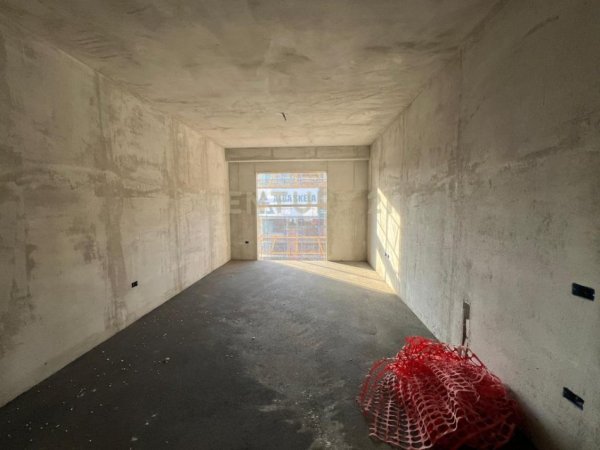 Tirane, shitet apartament 2+1+Ballkon Kati 5, 99 m² 125.000 € 