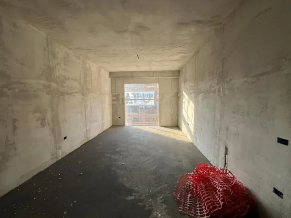 Tirane, shitet apartament 2+1+Ballkon Kati 5, 99 m² 125.000 € 