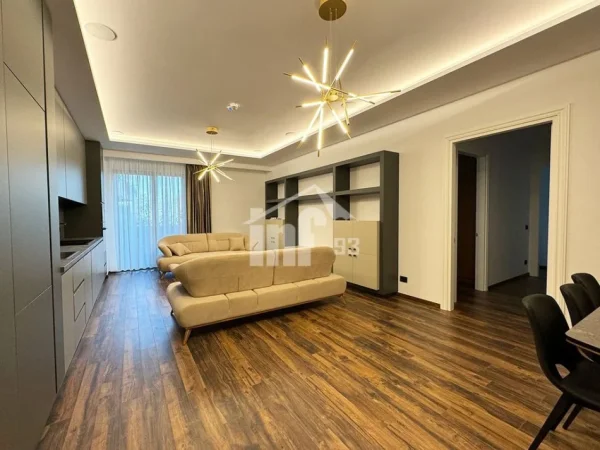 Tirane, jepet me qera apartament 2+1+Ballkon Kati 6, 120 m² 2.500 € (PRANE PARKUT TE LIQENIT, TE “LION PARK”)