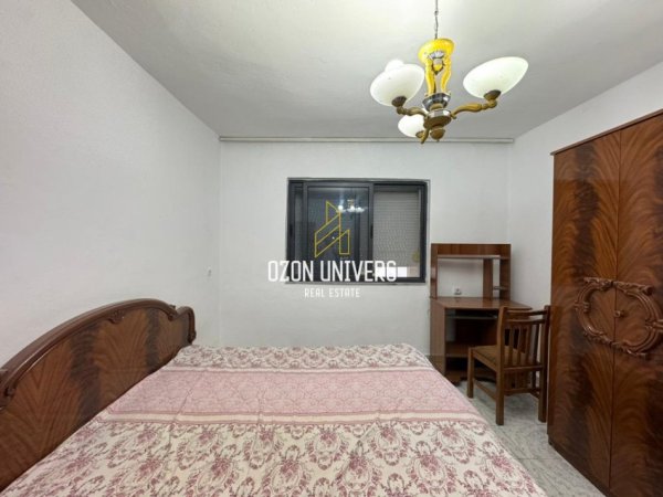 Tirane, jepet me qera apartament 1+1+Ballkon Kati 1, 45 m² 450 € (Ish Stacioni i Fundit i Tiranës së Re)