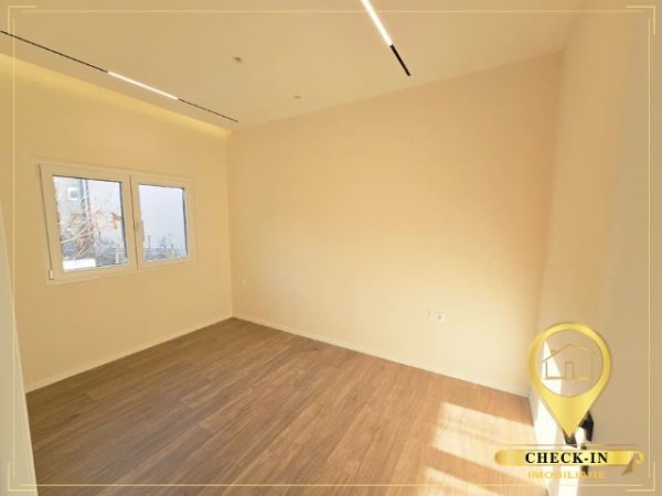 Tirane, shitet apartament 1+1+Ballkon Kati 2, 55 m² 88.000 € (Rruga Tomi Kristo, Ali Demi)