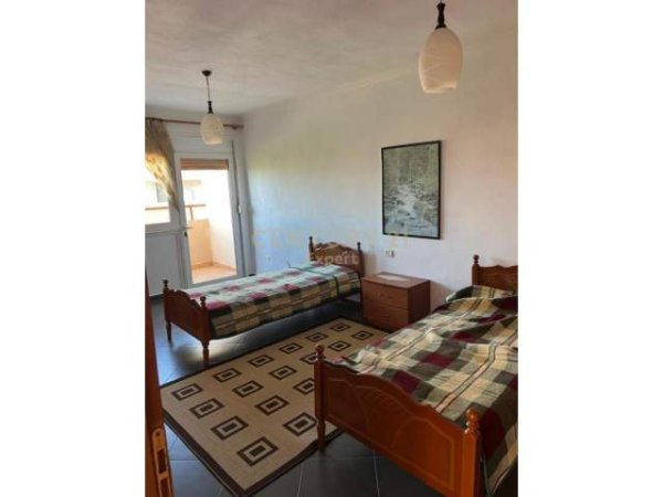 Tirane, jepet me qera apartament 2+1+BLK Kati 7, 145 m² 450 Euro (Yzberisht)