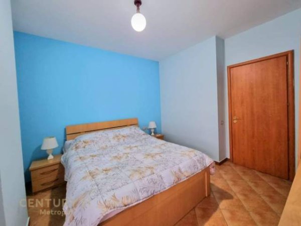 Tirane, jepet me qera apartament 2+1 Kati 2, 80 m² 550 Euro (Rruga e Elbasanit)