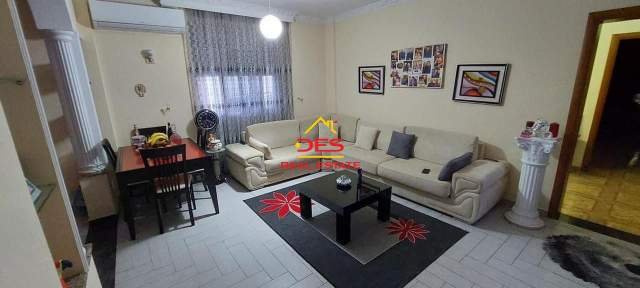 Vlore, shitet apartament 2+1+BLK 96 m² 90.000 Euro